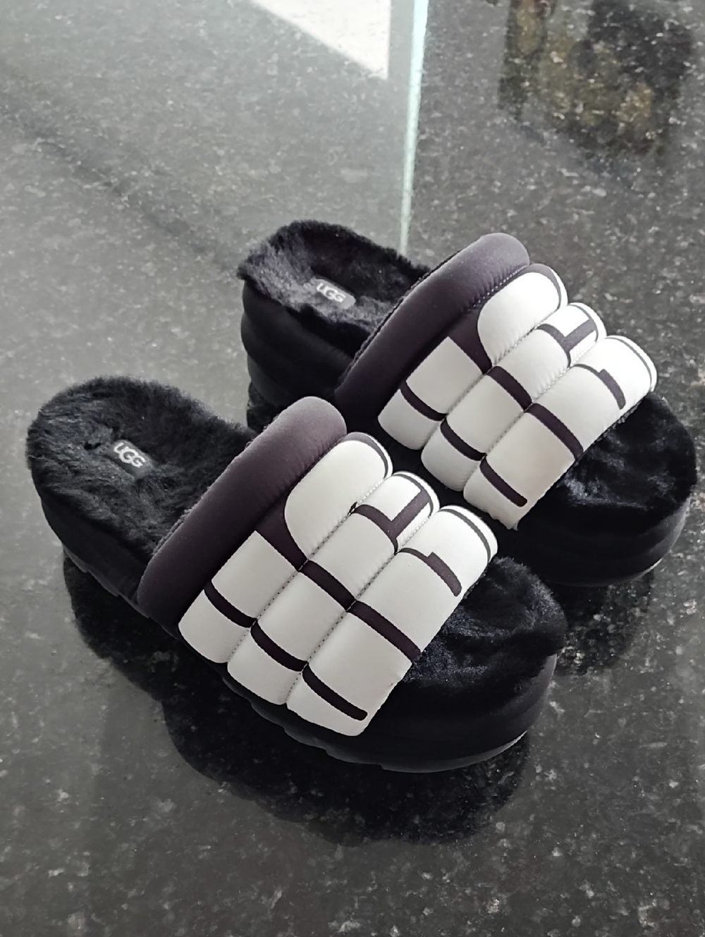 UGG Black and White Quilted Faux Fur Slide Sandals Size 11
